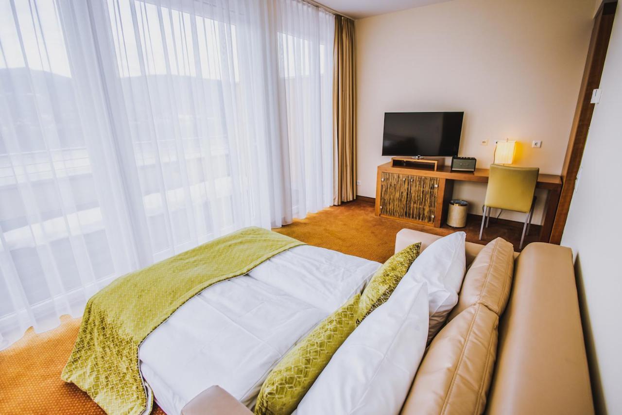 Seehotel Sued By S4Y Velden am Wörthersee Kültér fotó
